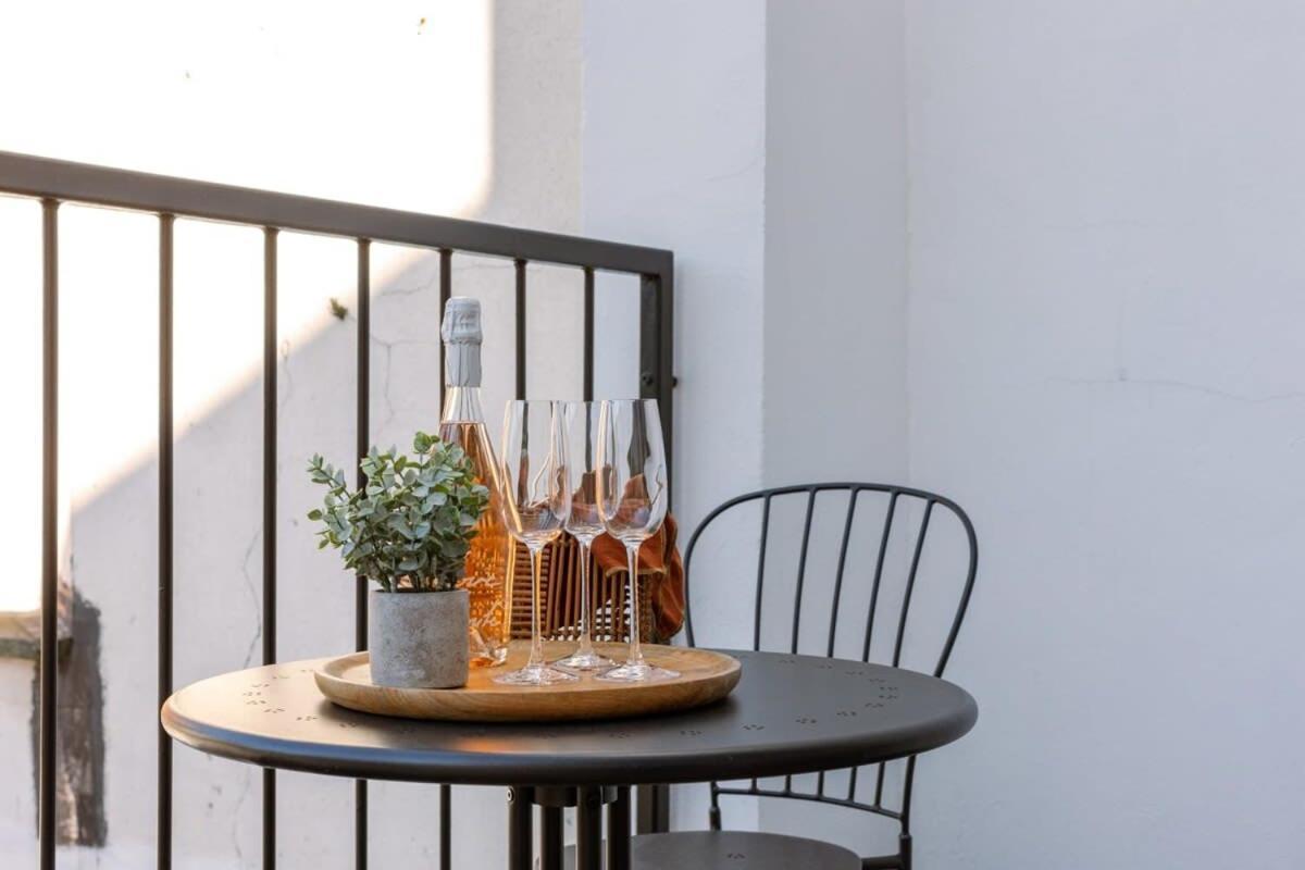 Huswell - Industrial Apartment With Terrace In アントウェルペン エクステリア 写真