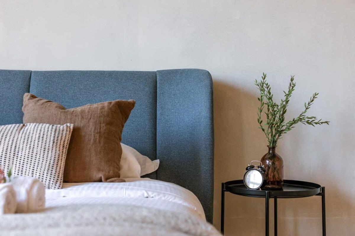 Huswell - Industrial Apartment With Terrace In アントウェルペン エクステリア 写真
