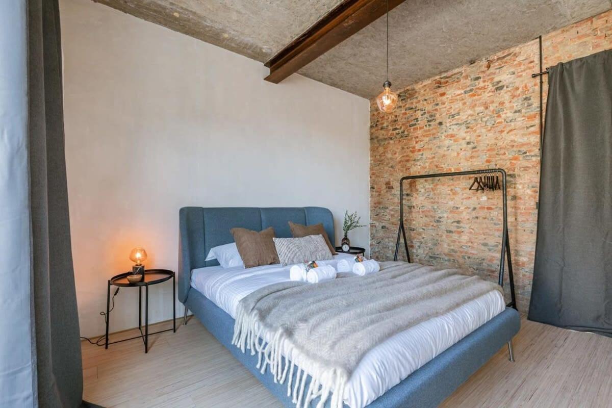Huswell - Industrial Apartment With Terrace In アントウェルペン エクステリア 写真