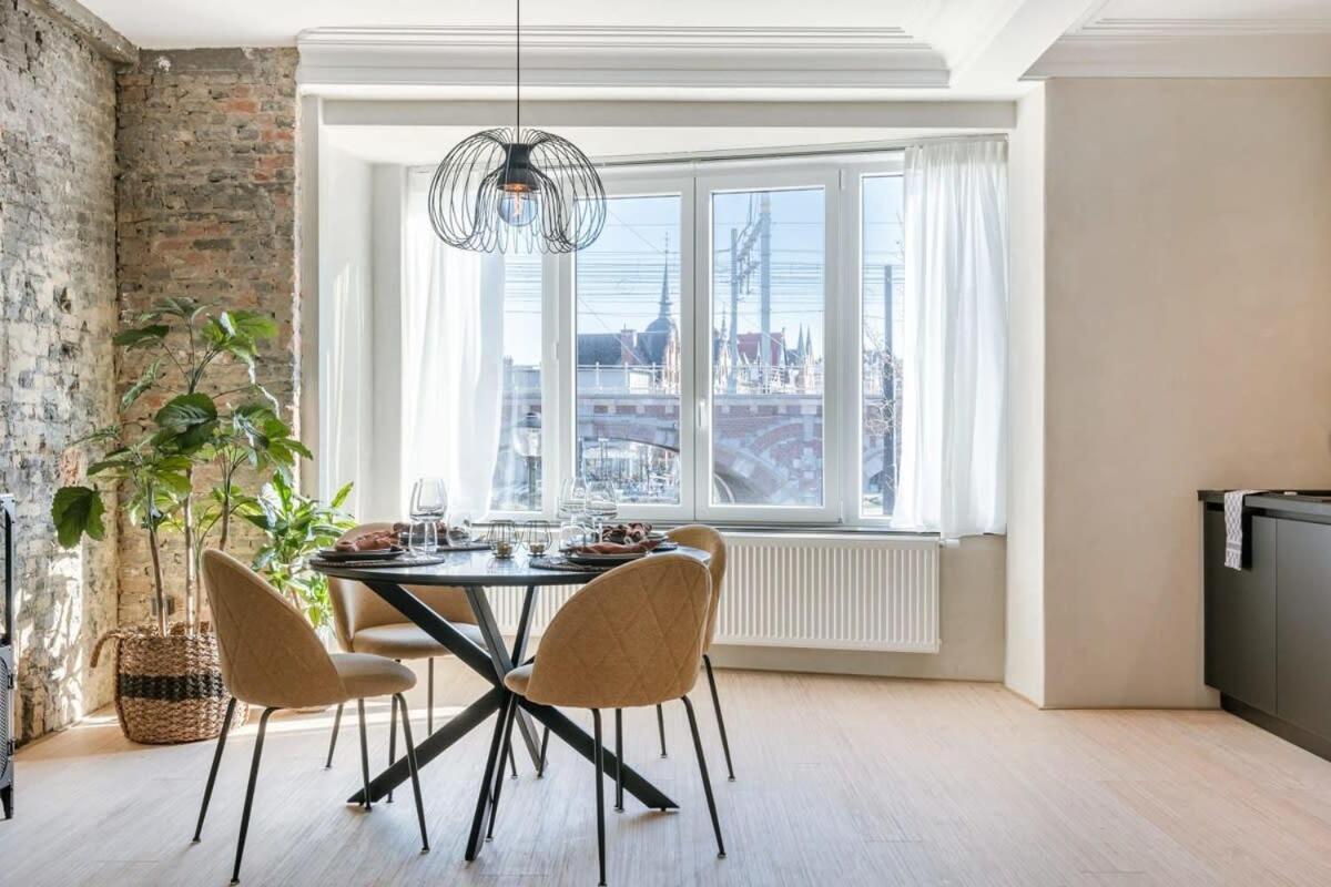 Huswell - Industrial Apartment With Terrace In アントウェルペン エクステリア 写真